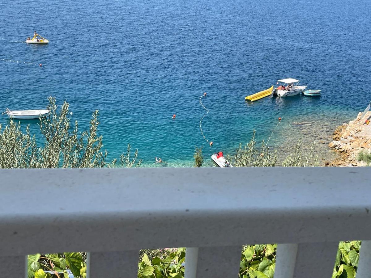 Apartments Lozina On The Beach Omis Ngoại thất bức ảnh