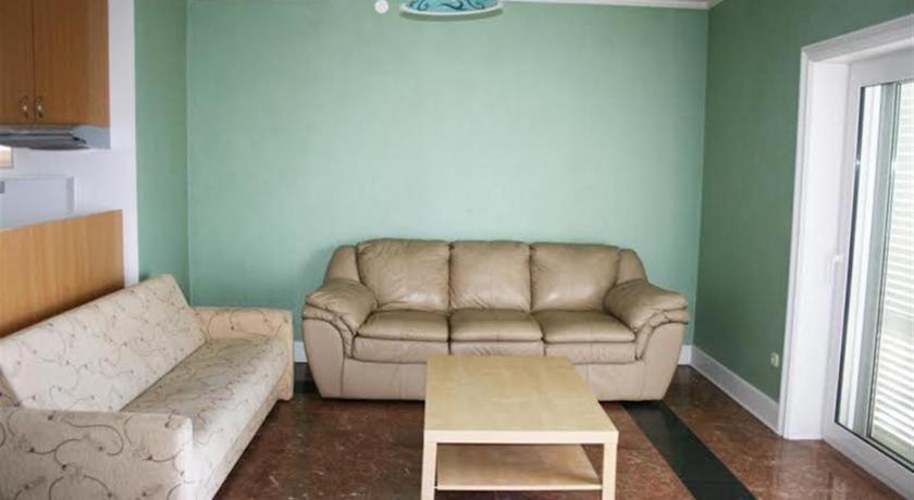 Apartments Lozina On The Beach Omis Ngoại thất bức ảnh