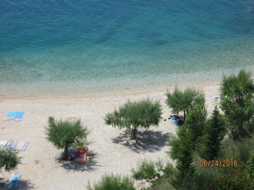 Apartments Lozina On The Beach Omis Ngoại thất bức ảnh